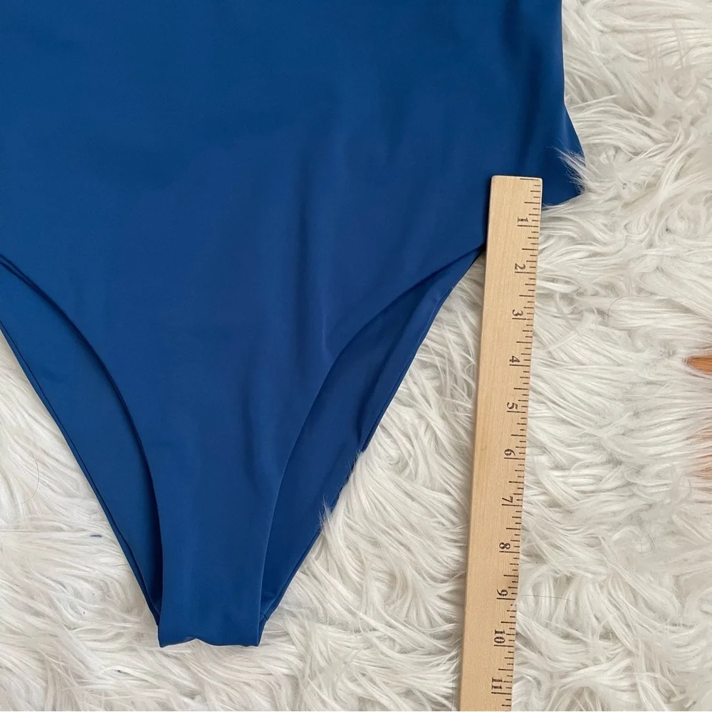 LOLIKI‎ Georgia Plunge One Piece Size x-large